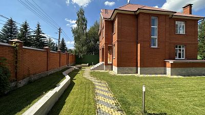 Продать дом Московская область, Одинцовский городской округ, садовое товарищество Загорье, 67 64000000 рублей