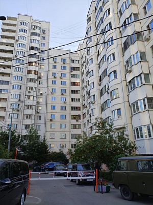 Купить квартиру г Москва, ул Островитянова, д 9 17500000 рублей