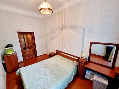 Продать квартиру г Иркутск, Краснофлотский пер, д 4 6100000 рублей