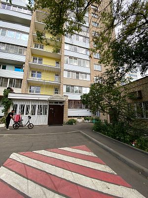 Купить квартиру г Москва, ул Брянская, д 8 18000000 рублей