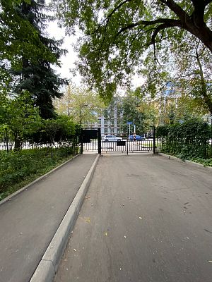 Купить квартиру г Москва, ул Брянская, д 8 18000000 рублей