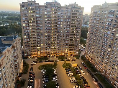 Купить квартиру г Москва, поселок Коммунарка, ул Липовый парк, д 10 к 4 16990000 рублей