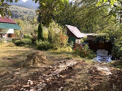 Купить земельный участок г Сочи, пгт Красная Поляна, ул Мичурина, д 11 40000000 рублей