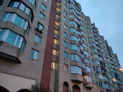 Продать квартиру г Москва, ул Профсоюзная, д 45 к 1 100000000 рублей