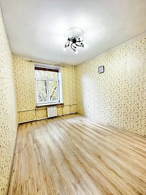 Продать квартиру г Санкт-Петербург, ул Краснопутиловская, д 27 10099999 рублей