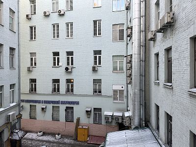 Продать квартиру г Москва, ул Бронная М., д 20А 120000000 рублей