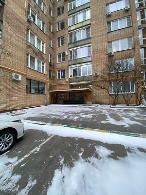 Купить квартиру г Москва, ул Мосфильмовская, д 13 30000000 рублей