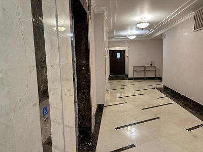 Купить квартиру г Москва, Большой Каретный пер, д 24 стр 2 57000000 рублей