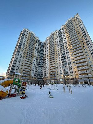 Купить квартиру г Москва, ул Герасима Курина, д 26 37500000 рублей