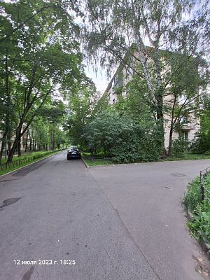 Продать квартиру г Санкт-Петербург, ул Железноводская, д 21 7100000 рублей