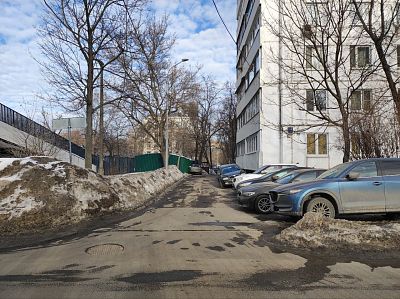 Продать квартиру г Москва, ул Юннатов, д 14 15000000 рублей