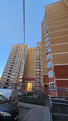 Купить квартиру г Москва, поселок Коммунарка, ул Лазурная, д 14 12900000 рублей