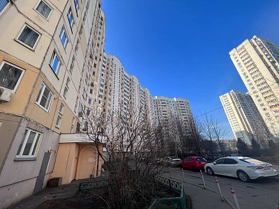 Продать квартиру г Красногорск, Павшинский б-р, д 1 9000000 рублей