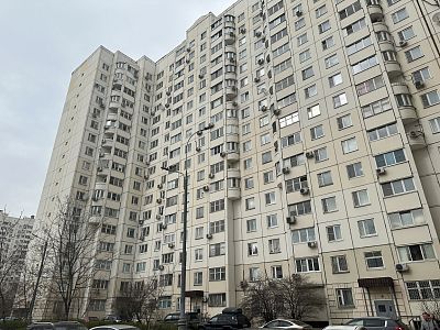 Продать квартиру г Москва, ул Гурьянова, д 2 к 1 18200000 рублей