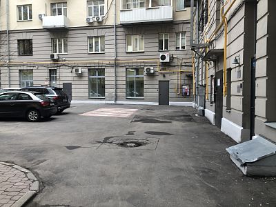 Купить квартиру г Москва, ул Большая Татарская, д 36 38000000 рублей