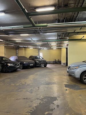 Купить квартиру г Москва, ул Ельнинская, д 11 к 3 45000000 рублей