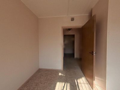 Снять в аренду помещение свободного назначения г Москва, пр-кт Защитников Москвы, д 5 160000 рублей