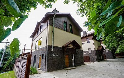 Купить дом г Сочи, пгт Красная Поляна, ул Вознесенская, д 15/3 95000000 рублей