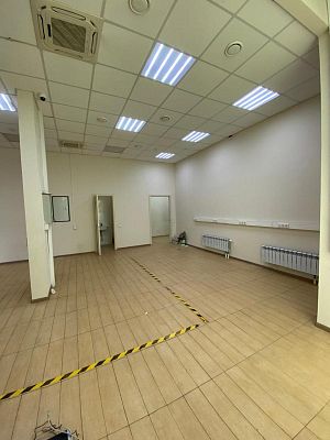 Снять в аренду помещение свободного назначения г Москва, проезд Дежнёва, д 8 180000 рублей