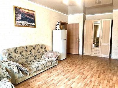 Продать комнату г Хабаровск, ул Краснореченская, д 68 2500000 рублей