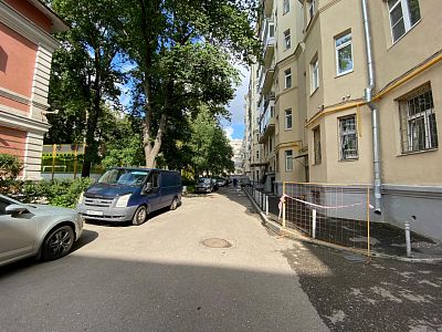 Купить квартиру г Москва, Космодамианская наб, д 40-42 стр 3 35000000 рублей