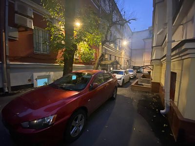 Купить квартиру г Москва, 1-й Колобовский пер, д 13/14/2 стр 4 65000000 рублей