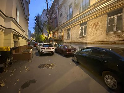 Купить квартиру г Москва, 1-й Колобовский пер, д 13/14/2 стр 4 65000000 рублей