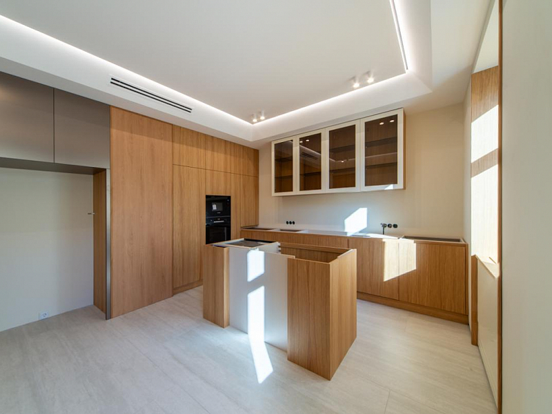 3-комн. квартира, 90 м², этаж 3/7