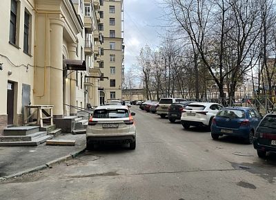 Купить квартиру г Москва, Большой Матросский пер, д 1 32000000 рублей