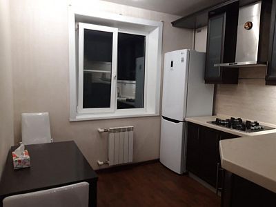 Снять квартиру г Хабаровск, ул Фурманова, д 9 27000 рублей