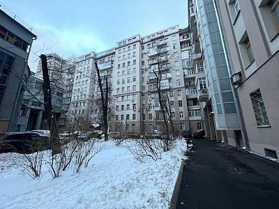 Купить квартиру г Москва, ул Серафимовича, д 2 41900000 рублей