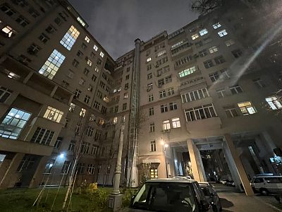 Купить квартиру г Москва, ул Серафимовича, д 2 70100000 рублей