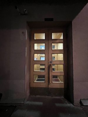 Купить квартиру г Москва, ул Серафимовича, д 2 70100000 рублей