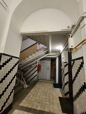 Купить квартиру г Москва, Трёхпрудный пер, д 8 57350000 рублей