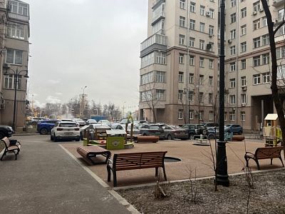 Купить квартиру г Москва, ул Серафимовича, д 2 135000000 рублей