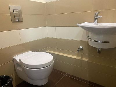 Снять офис г Хабаровск, ул Запарина, д 135б 140000 рублей