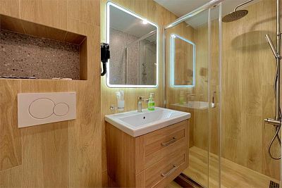 Купить квартиру г Сочи, пгт Красная Поляна, ул Заповедная, д 56А 13500000 рублей