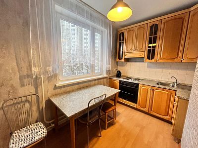 Снять квартиру г Москва, ул Сивашская, д 7 к 2 65000 рублей