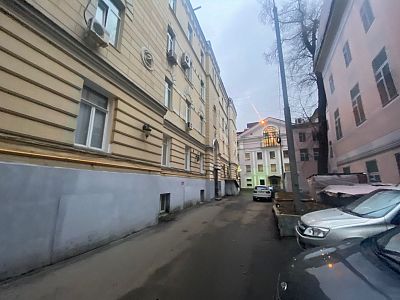 Купить квартиру г Москва, ул Дмитровка Б., д 7/5 стр 3 42000000 рублей