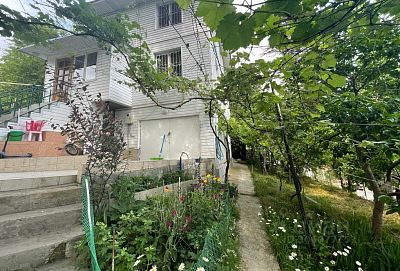 Купить дом г Сочи, р-н Хостинский, ул Малая, д 12А 25000000 рублей