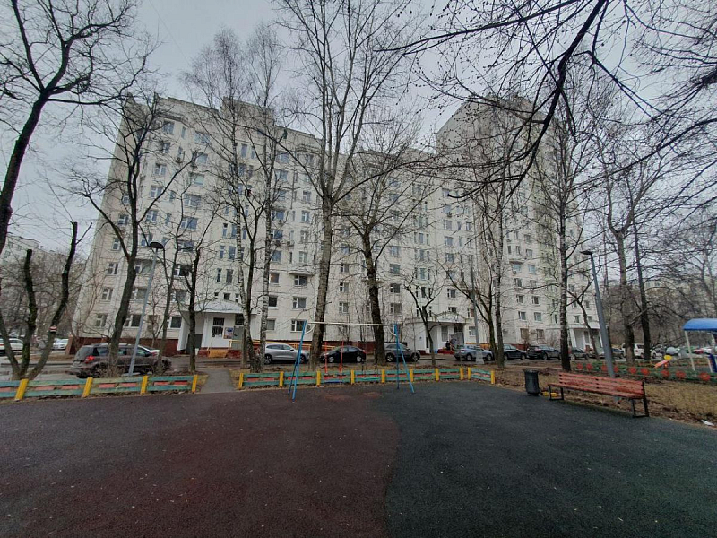 4-комн. квартира, 92.2 м², этаж 2/17