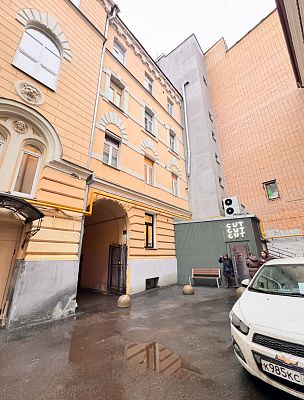 Купить квартиру г Москва, ул Дмитровка Б., д 7/5 стр 3 42000000 рублей