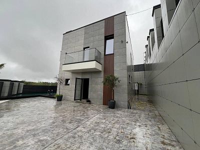 Купить дом г Сочи, село Краевско-Армянское, ул Саят-Нова, д 115 65000000 рублей