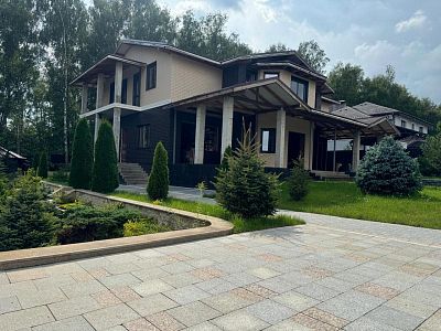 Купить дом Московская область, муниципальный округ Чехов, деревня Оксино, Святогорская улица, 9 56000000 рублей