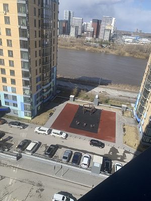 Купить квартиру г Тюмень, ул Мельникайте, д 32 11800000 рублей