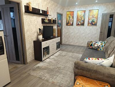 Купить квартиру г Хабаровск, кв-л ДОС (Большой Аэродром), д 9 5400000 рублей