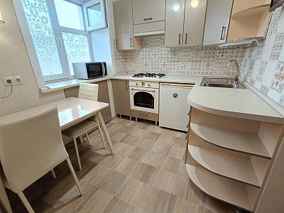 Купить квартиру г Хабаровск, кв-л ДОС (Большой Аэродром), д 9 5400000 рублей