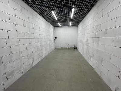 Снять в аренду торговую площадь г Санкт-Петербург, поселок Парголово, ул Брюлловская, д 3 стр 1 25000 рублей