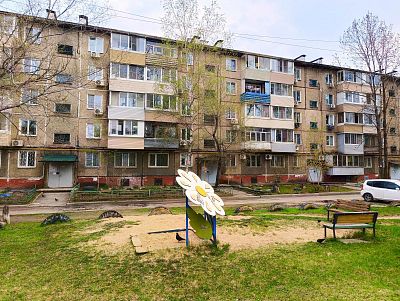 Снять квартиру г Хабаровск, ул Панфиловцев, д 43 32000 рублей
