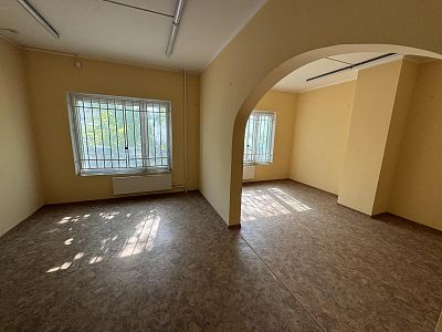 Купить помещение свободного назначения Москва, 2-й Южнопортовый проезд, 23к2 35000 рублей